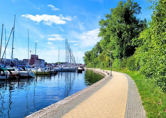 Hafenromantik Pur - Exklusive Mit Erstklassigem Blick Von 